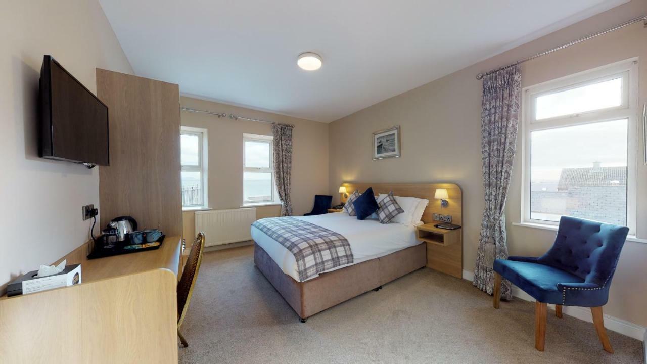 Foyle Hotel Moville Buitenkant foto