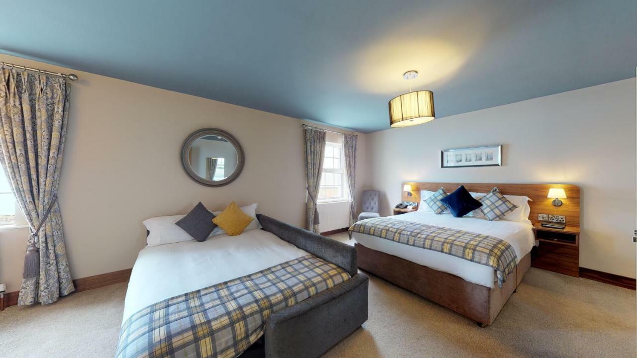 Foyle Hotel Moville Buitenkant foto